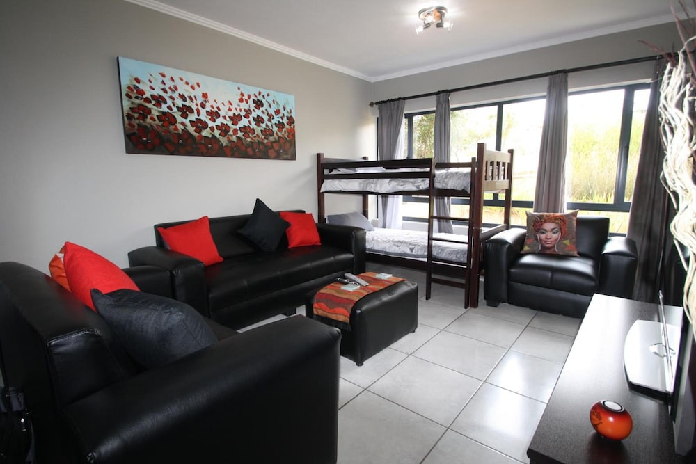 jackal creek self catering apartments