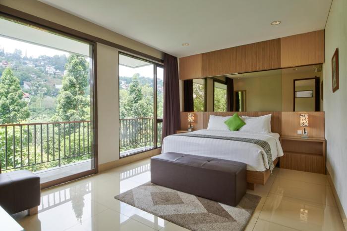 cempaka 1 villa 5 bedrooms with a private pool