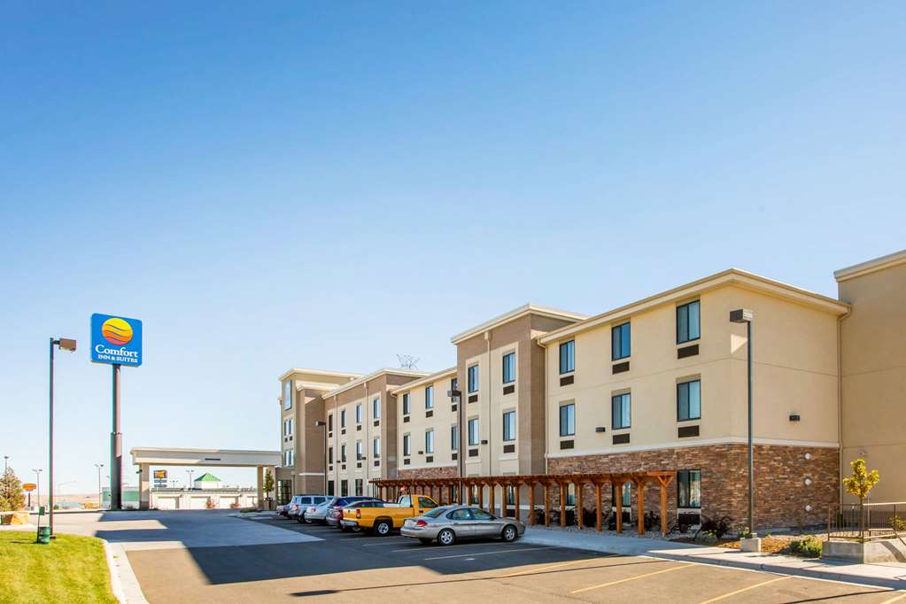 comfort inn and suites