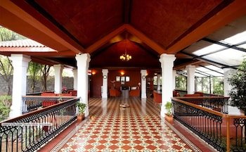 Lagoon Bay At Leonia,,4 star