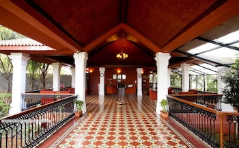 Lagoon Bay At Leonia,,4 star