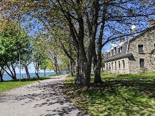 Manoir D'youville,Montreal>>Chateauguay,2 star