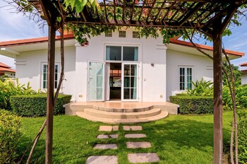 2 bedroom villa at banyan br99