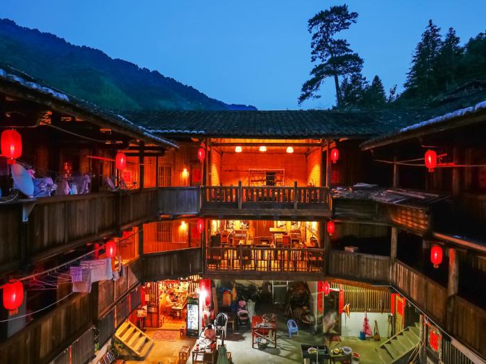 Tulou Herongzhuang Inn,Zhangzhou>>Longyan,3 star