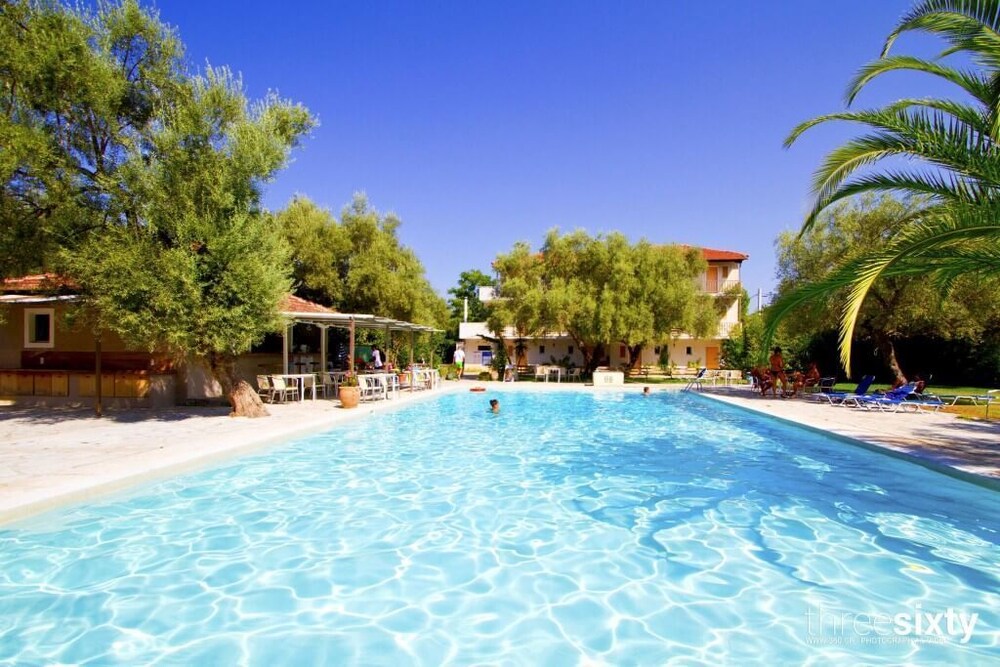 Thalero,Lefkada>>Agios Ioannis,0 star