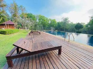 Baanwangnamkeaw Lodge,,3 star