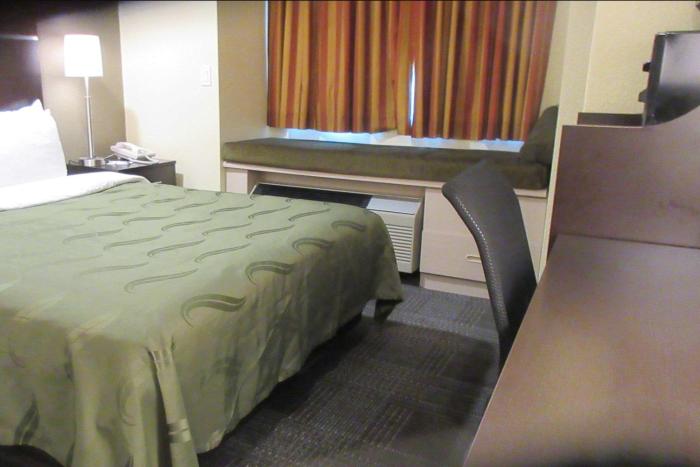 Quality Inn & Suites Near Nas Fallon,,3 star