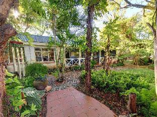 Blue Cottages Country House Bed And Breakfast,,3 star