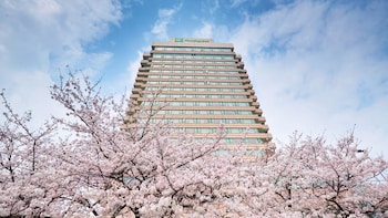 Holiday Inn Riverside Wuhan By Ihg,Han Yang>>Wuhan,4 star