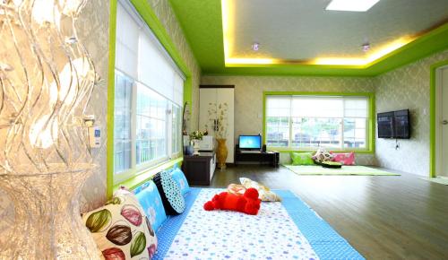 Pinky Marine Pension,Yeosu>>Namhae,3 star