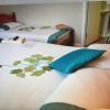 Room In Guest Room - Family Room Sleeps 3 With 1 Double And 1 Single Bed Ground Floor Private Shower,Harlington>>Croydon,2.5 star