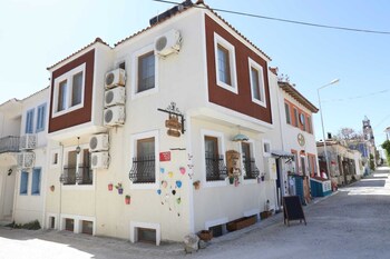 adahan bozcaada otel