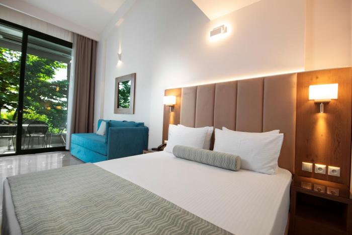 4-You Family,,0 star