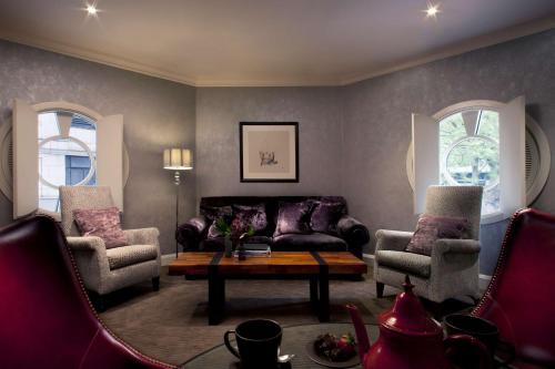 room-image