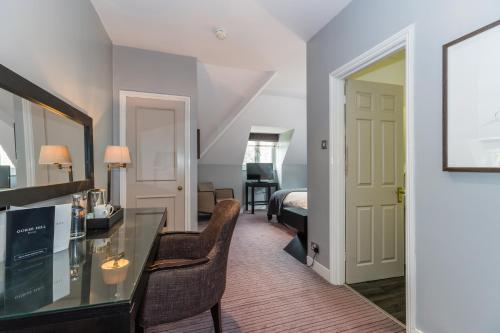 room-image