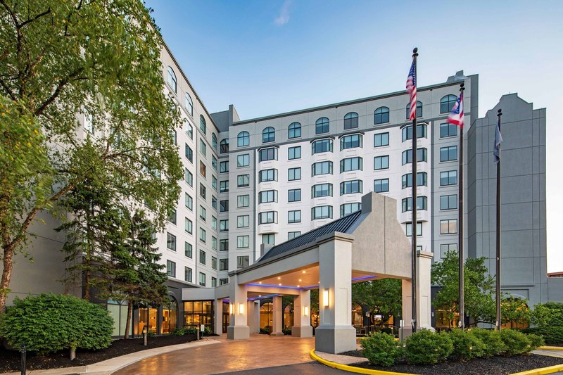 Sheraton Suites Columbus Worthington,Franklin>>Columbus,3.5 star