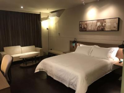 Jinjiang Inn Select Shangyu Wanda Plaza Shaoxing East Station,,3 star