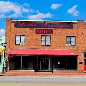 Bella's Boutique Hotel,,2 star