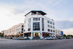 Hotel 101 Permas Jaya,,3 star