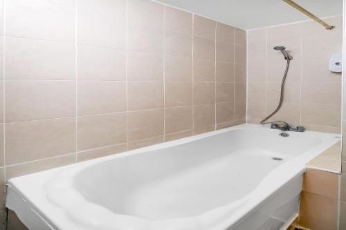 Flexistay Tulsi Aparthotel,London>>Croydon,1 star