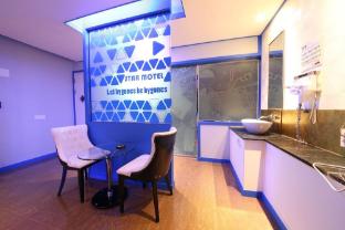 Star Motel,,2 star