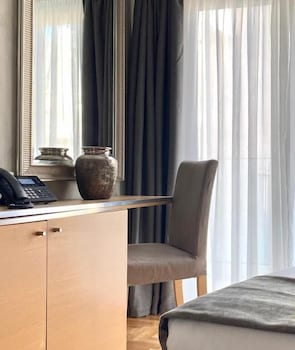 Athens Warehouse Boutique Hotel & Suites,,4 star
