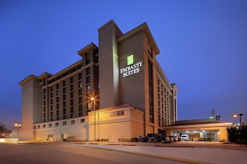 embassy suites by hilton dallas park central area