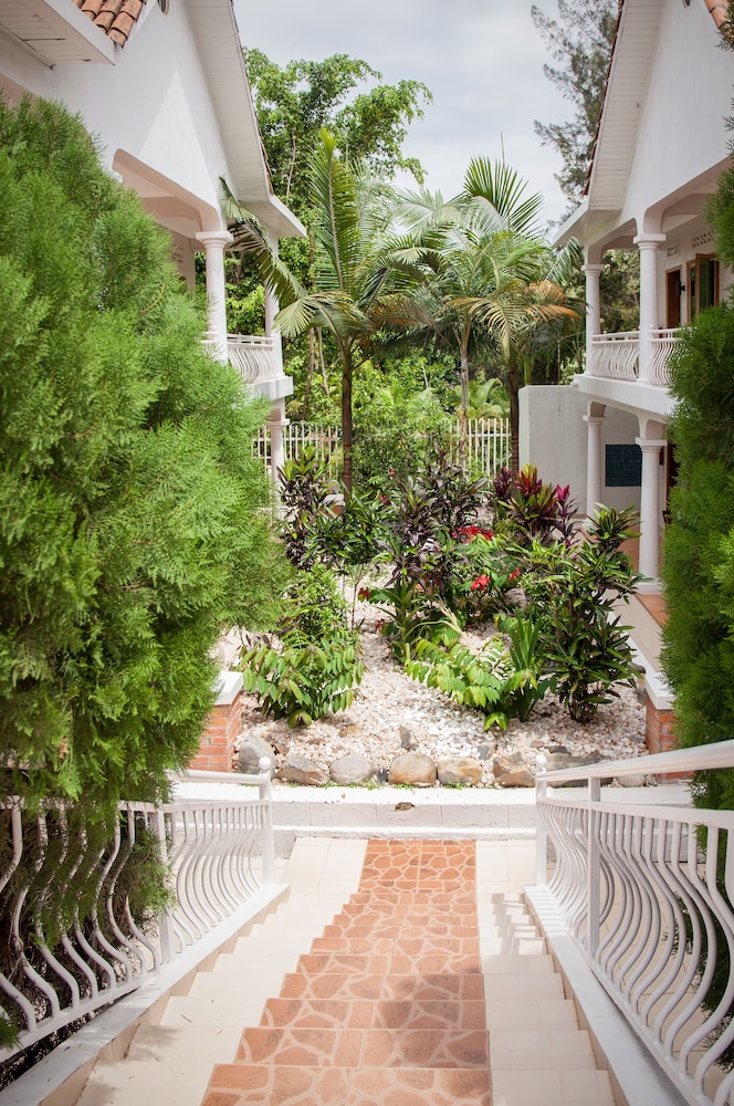 The Nest Rugando,Rwanda>>Kigali,3 star