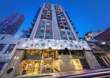 brady hotels central melbourne