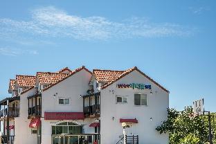 Seocheon Red Windmill Attiang Pension,,2.5 star