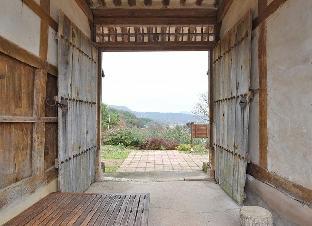 andong jeongjaejongtaek hanok pension