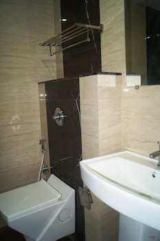 Phoenix Hotel,,3 star