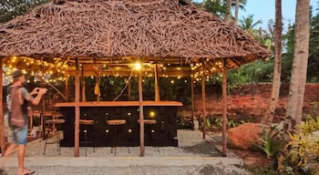 Satta Beach Deluxe,Varkala>>Thiruvananthapuram,3 star