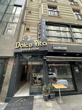 Dolce Vita Suite Hotel,,2 star