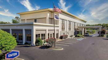 Hampton Inn Dickson,Dickson>>Burns,3 star