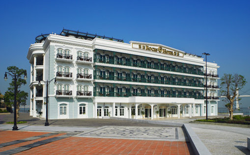 rocks hotel