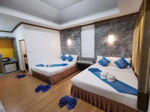 Lanta Sunny House,Ko Lanta>>Klong Dao Beach,2 star