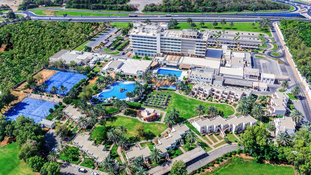 Radisson Blu Hotel & Resort, Al Ain,Al Ain>>Abu Dhabi,4 star