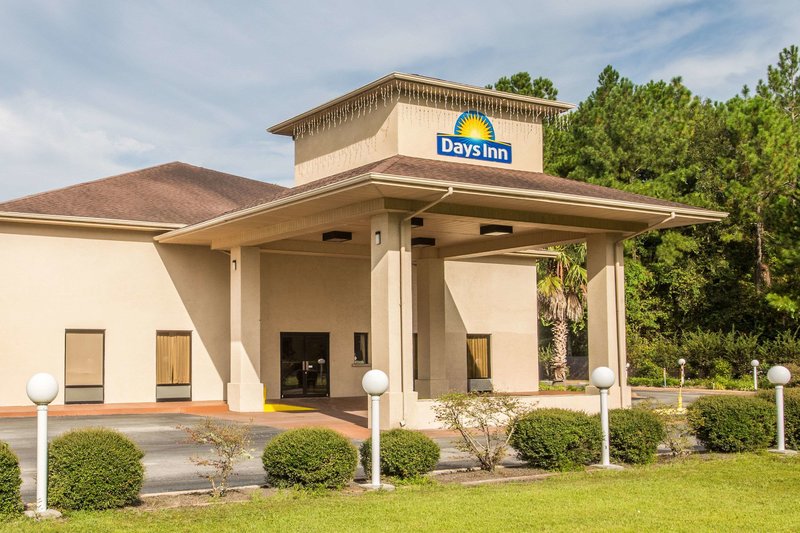 days inn by wyndham lake city i 10