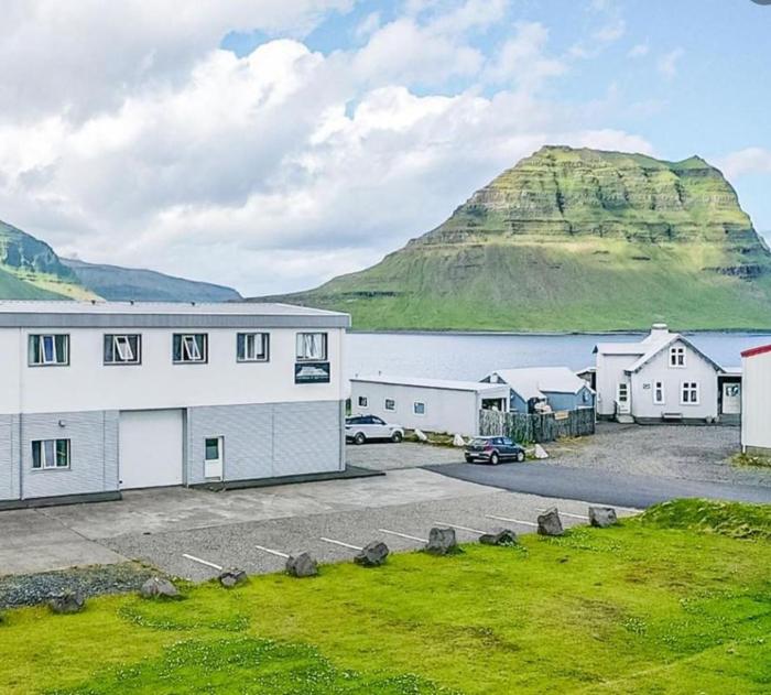 Stöð Guesthouse And Apartments,Snaefellsnes Peninsula>>Grundarfjordur,3 star