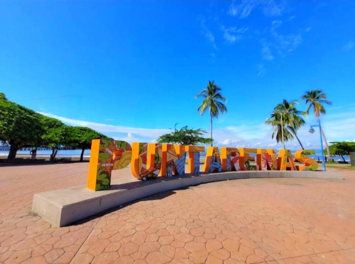 Pacific Hostel Puntarenas,Calle Carmen,3 star