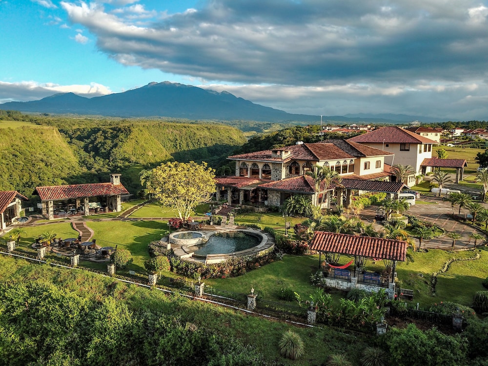 Hacienda Los Molinos Boutique Hotel,Chiriqui>>Alto Boquete,4 star