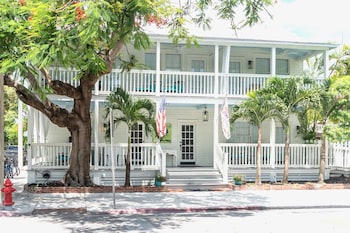 the porch on frances inn