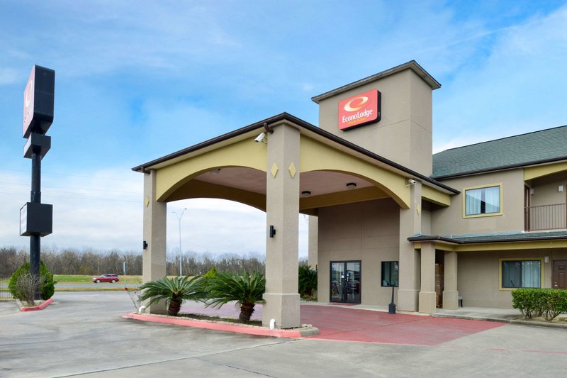 econo lodge inn and suites port arthur near sabine pass