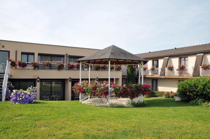 Logis Hostellerie Du Mont Aimé,Chalons-En-Champagne>>Bergeres-Les-Vertus,3 star