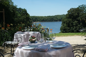 Chateau De Locguenole,Caudan>>Brittany,4 star