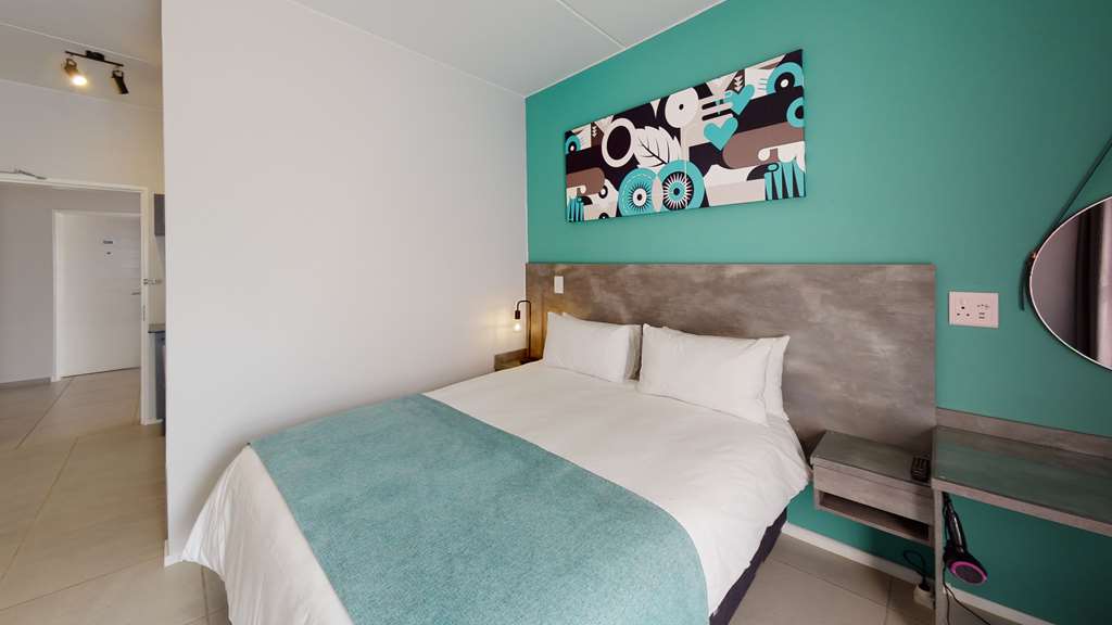 Mint Express Melrose View,Johannesburg>>East Rand,3.5 star
