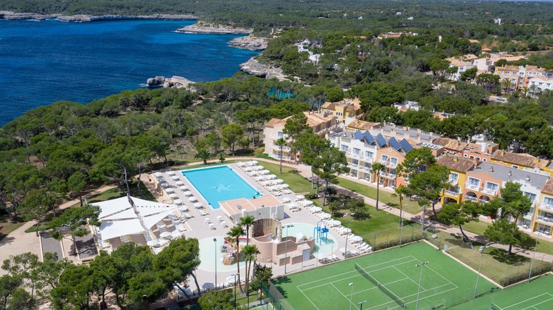 Iberostar Club Cala Barca - All Inclusive,Calas De Mallorca>>Balearic Islands,4 star