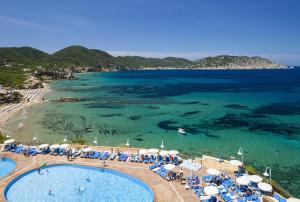 invisa hotel club cala verde