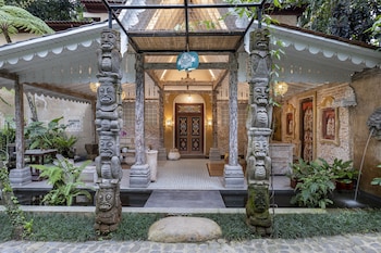 Pramana Giri Kusuma